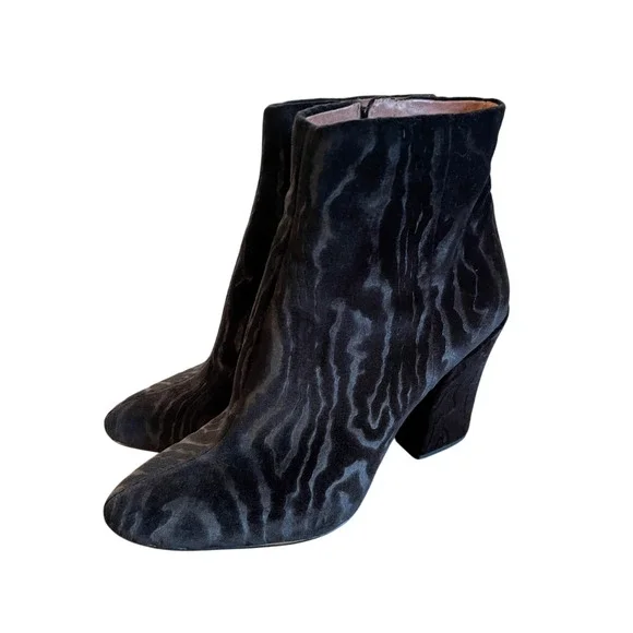 Anthropologie 8 Louise et Cie $299 Velvet Burnout Ankle Boots Zebra Black 38 - Picture 6 of 8